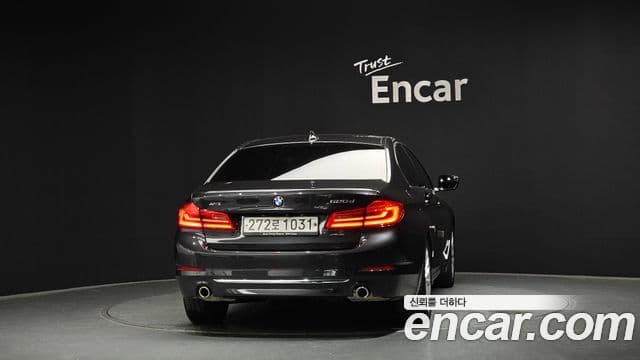 BMW 5 Series 2019 — Фото 3/20