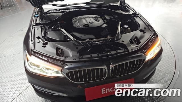 BMW 5 Series 2019 — Фото 5/20