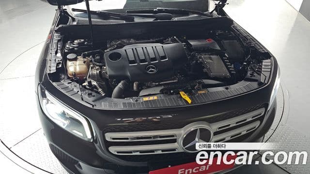 Mercedes-Benz GLB-Class 2021 — ფოტო 1/20