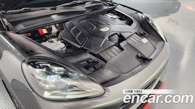 Porsche Cayenne 2020 — фото 6 из 20