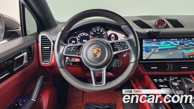 Porsche Cayenne 2020 — фото 13 из 20