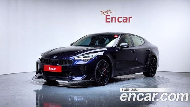 Kia Stinger 2020 — Фото 1/20
