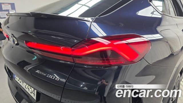 BMW X6 2025 — Photo 24/32