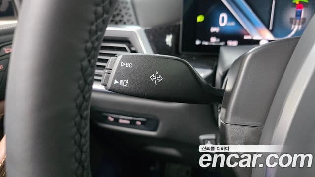 BMW X6 2025 — Photo 20/32