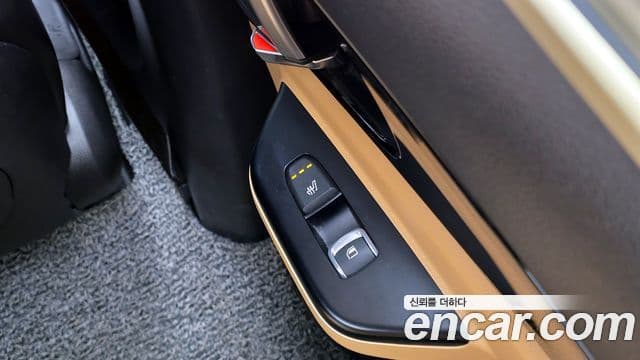 Kia Carnival 2021 — фото 20 из 20