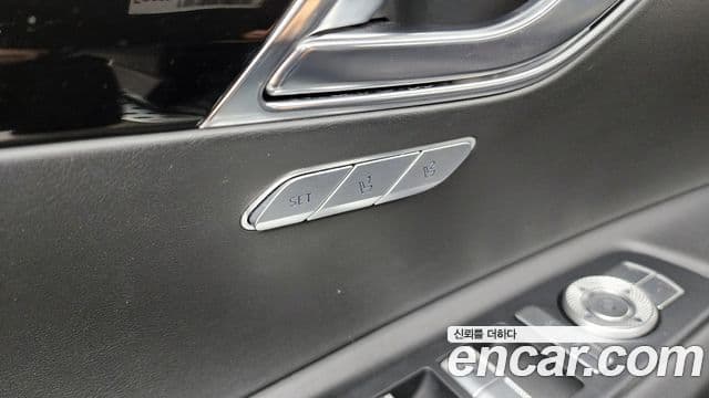 Genesis GV80 2021 — Photo 13/35