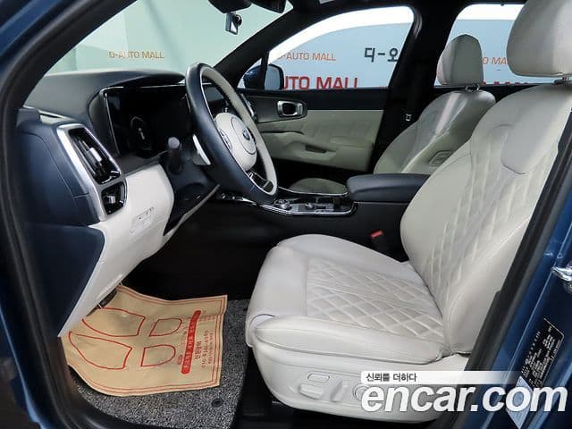 Kia Sorento 2021 — Фото 6/20