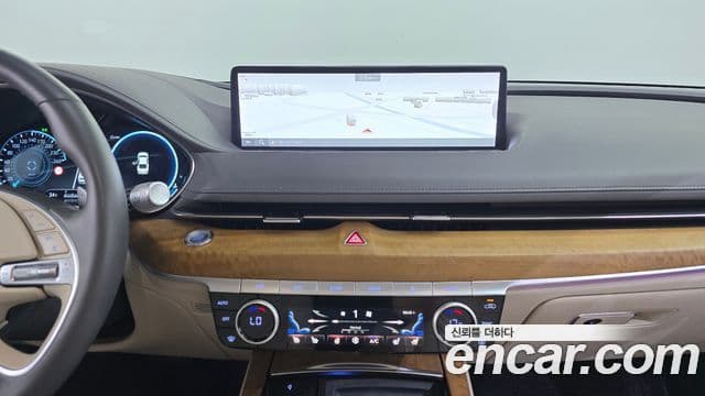 Genesis Electrified G80 2022 — фото 17 из 20
