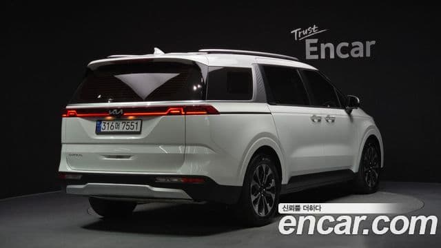 Kia Carnival 2022 — Фото 2/20