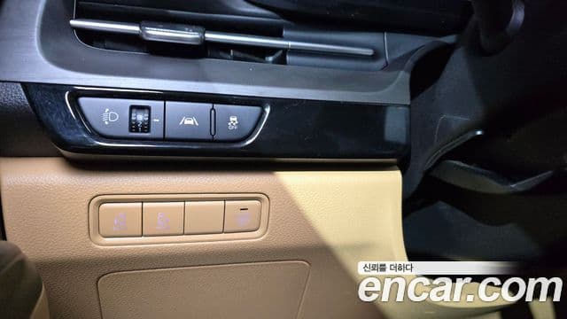Kia Carnival 2022 — Фото 17/20