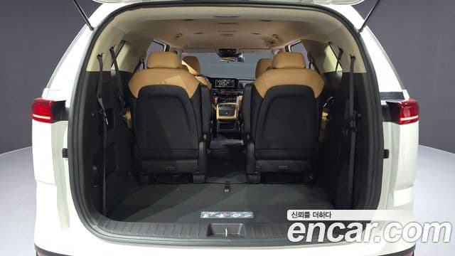 Kia Carnival 2022 — Фото 20/20