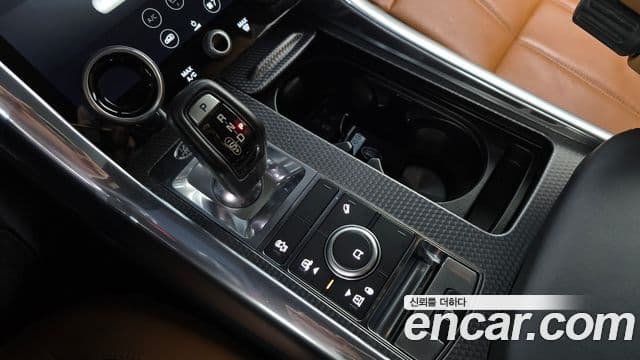Land Rover Range Rover Sport 2018 — фото 9 из 20