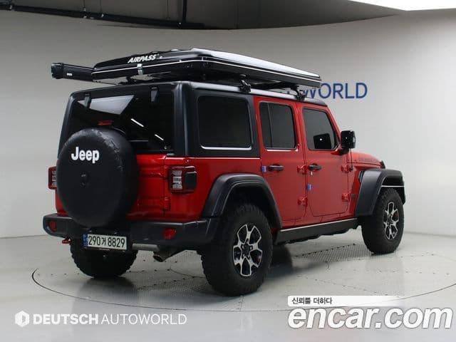 Jeep Wrangler 2021 — фото 1 из 20