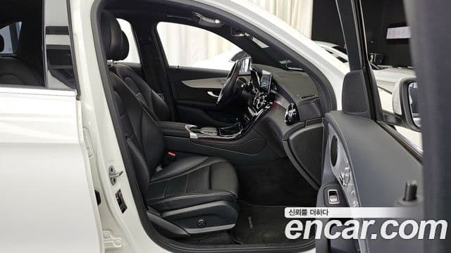 Mercedes-Benz GLC-Class 2022 — фото 11 из 20