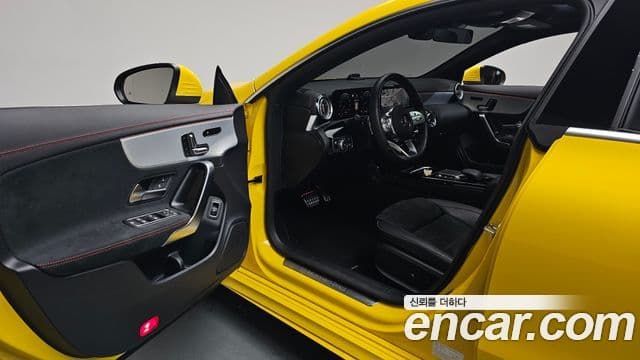 Mercedes-Benz CLA-Class 2022 — фото 9 из 20