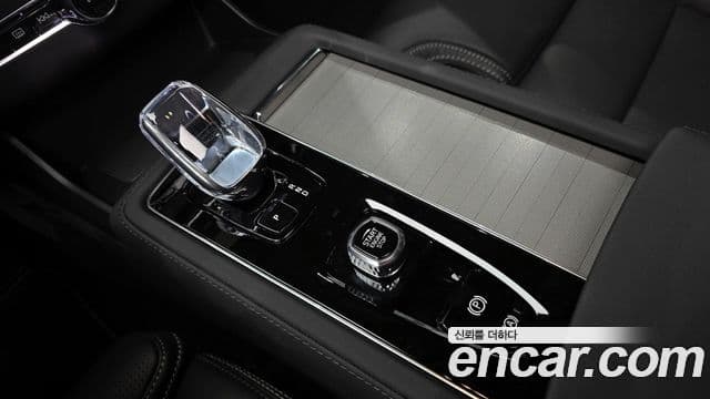 Volvo XC90 2026 — фото 9 из 20