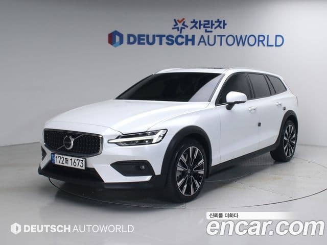Volvo V60 Cross Country 2023 — Şəkil 20/20