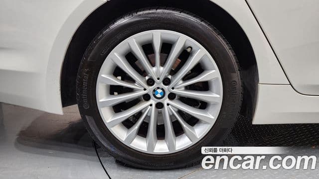 BMW 5 Series 2019 — Şəkil 5/20
