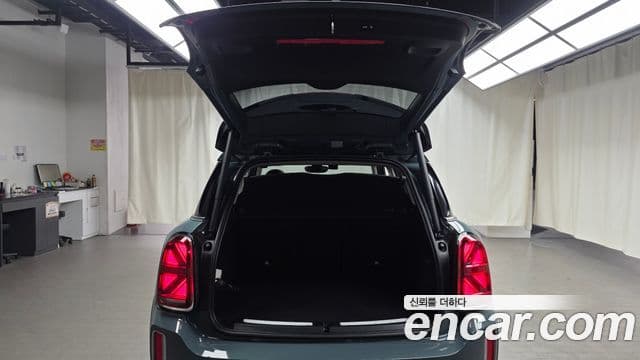 Mini Cooper Countryman 2022 — фото 17 из 20