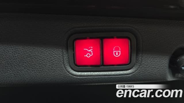 Mercedes-Benz E-Class 2020 — фото 17 из 20