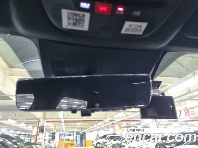 Kia Sorento 2023 — Şəkil 16/18