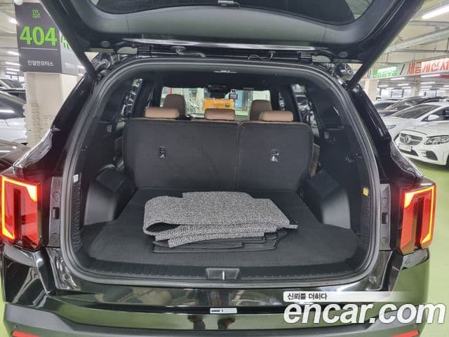Kia Sorento 2023 — Şəkil 18/18