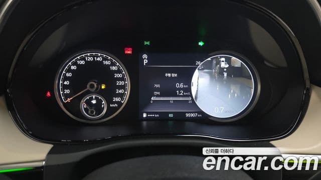 Genesis GV70 2021 — фото 8 из 20