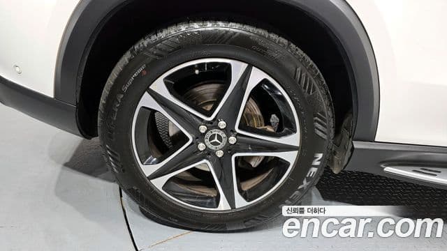 Mercedes-Benz GLE-Class 2022 — Şəkil 5/20