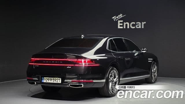 Genesis G90 2023 — ფოტო 2/20
