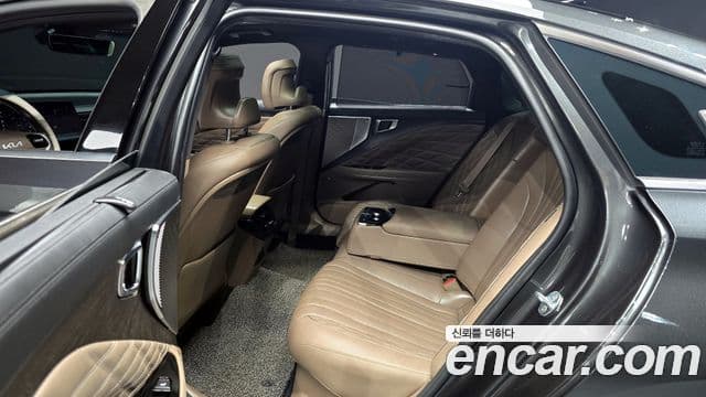Kia K8 2022 — Şəkil 12/20