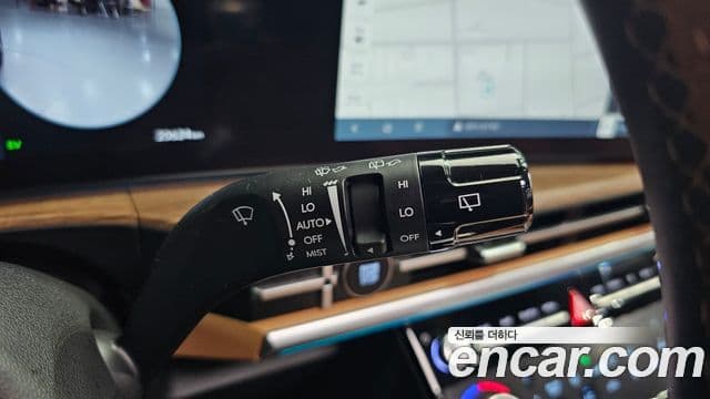 Hyundai Santa Fe 2024 — Şəkil 18/20