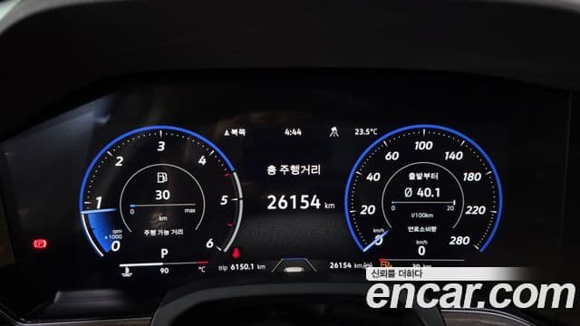 Volkswagen Touareg 2024 — ფოტო 8/20
