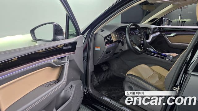 Volkswagen Touareg 2024 — ფოტო 10/20
