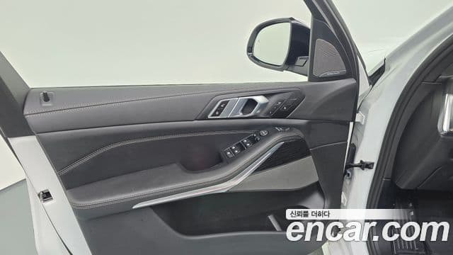 BMW X5 2025 — Photo 8/35