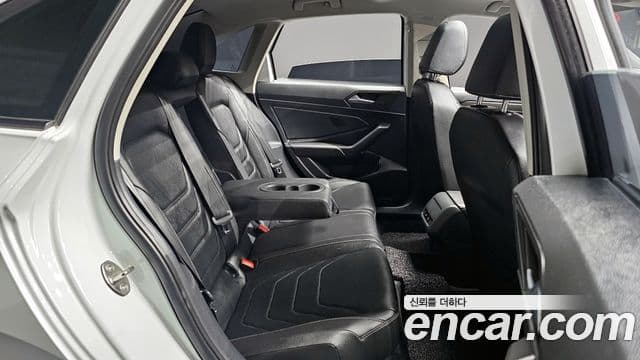 Volkswagen Jetta 2021 — ფოტო 12/20