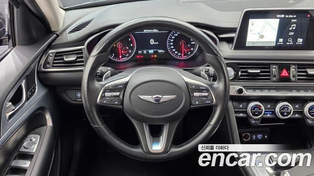 Genesis G70 2018 — ფოტო 13/20