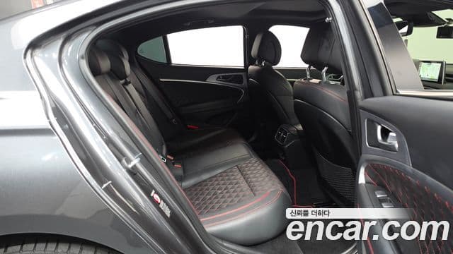 Genesis G70 2019 — ფოტო 10/20