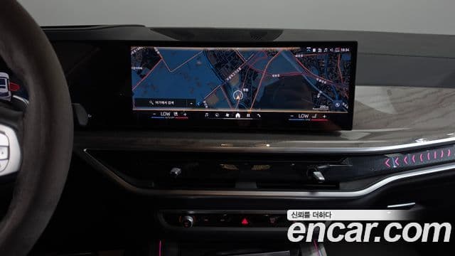 BMW X7 2024 — ფოტო 13/20
