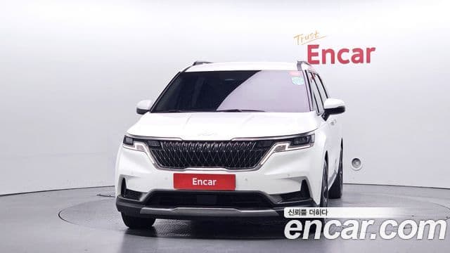 Kia Carnival 2023 — Фото 2/20