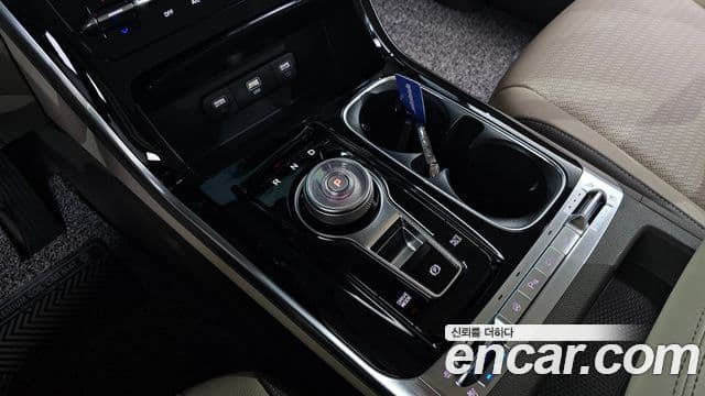Kia Carnival 2023 — Фото 7/20