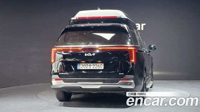 Kia Carnival 2024 — фото 4 из 20