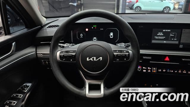Kia K5 2024 — фото 13 из 20