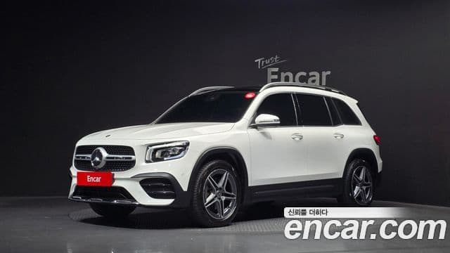 Mercedes-Benz GLB-Class 2021 — Фото 1/20