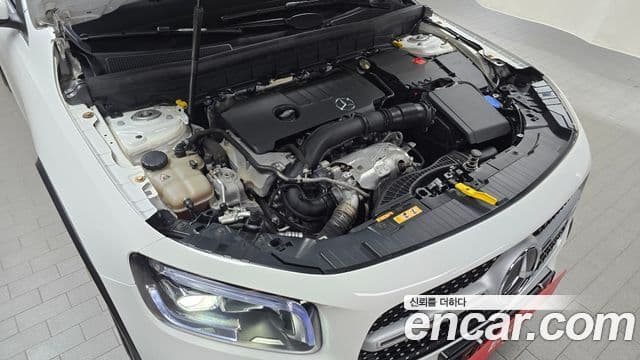 Mercedes-Benz GLB-Class 2021 — Фото 6/20