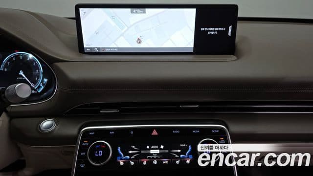 Genesis GV80 2022 — Şəkil 14/20