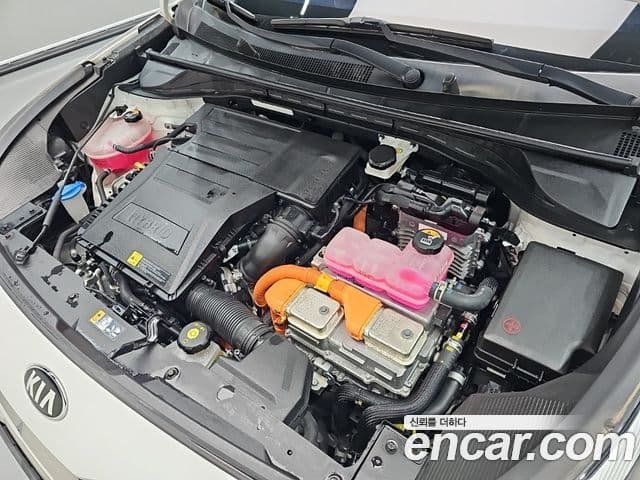 Kia Niro 2021 — фото 4 из 19