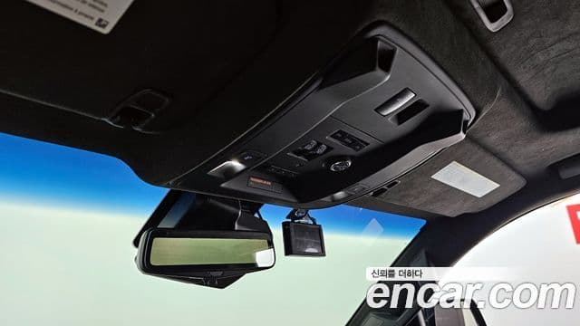 Cadillac Escalade 2019 — фото 15 из 20