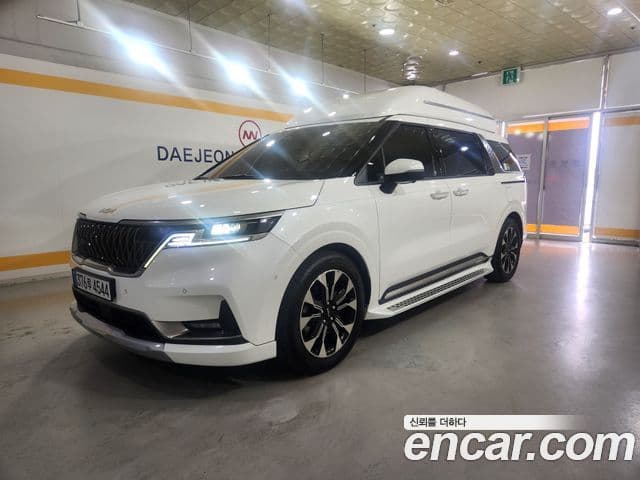 Kia Carnival 2022 — ფოტო 19/19