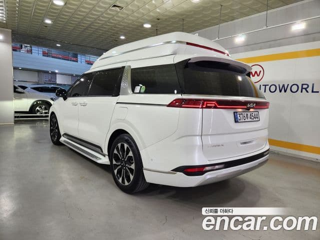 Kia Carnival 2022 — ფოტო 4/19