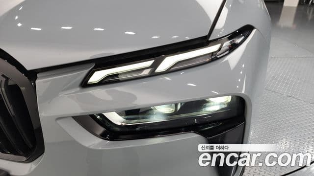 BMW X7 2024 — Photo 15/36